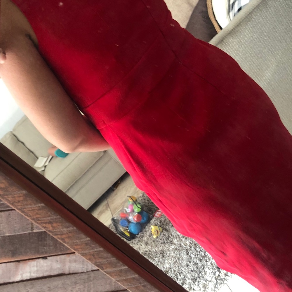 Red Dress - Picture 3 of 8
